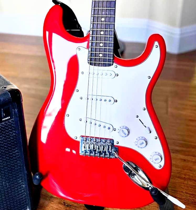 🎸+Amp! Unmarked S Series Electric Guitar +Whammy / Tremolo +Rosewood FB +Soft Case/Gg Bag +Strap +Cable +Pick!🎸 image 1