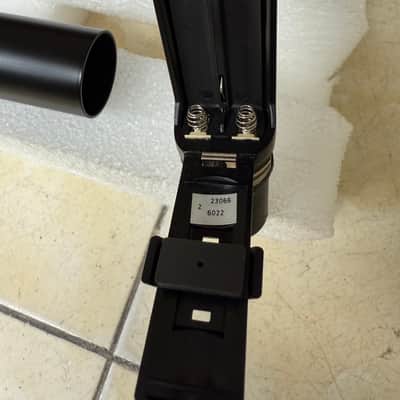 Shure AD2 Handheld Transmitter (G57: 470–616 MHz), worldwide shipping image 7
