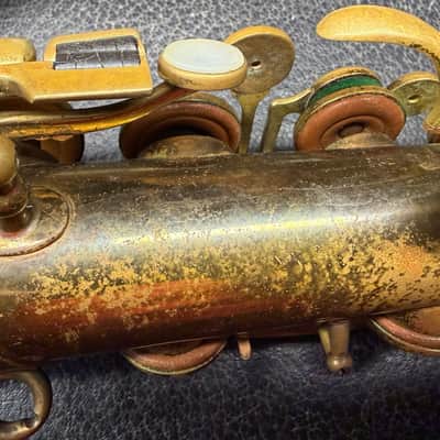Vintage Buescher True Tone Low Pitch Saxophone (c.1925) – Serial #194484 – Original Case – No Mouthpiece image 10