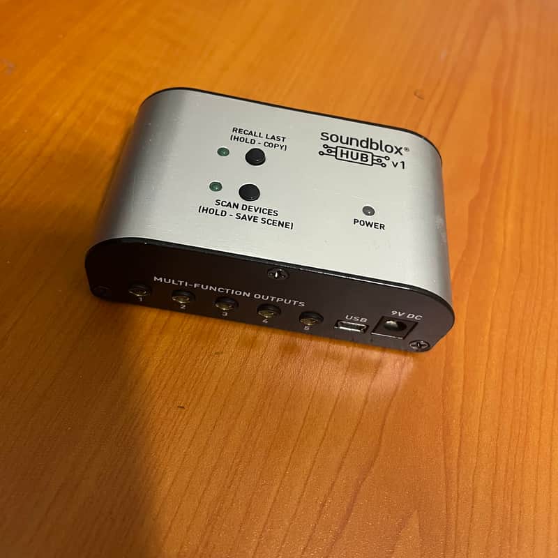 2010s Source Audio Neuro Hub Silver