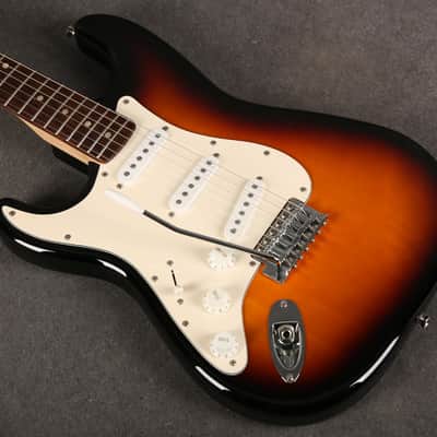 Squier Affinity Stratocaster - Left Handed - 3 Tone Sunburst - 2nd Hand image 11