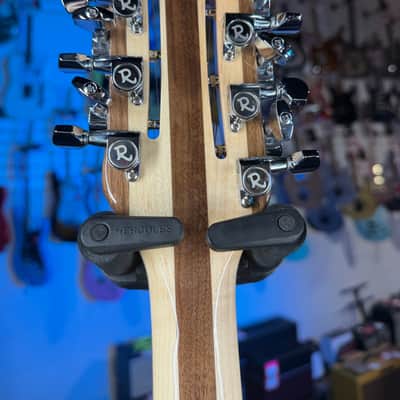 Rickenbacker 330/12 Mapleglo Semi-Hollow Electric Guitar, with Ric Case, 790 image 9