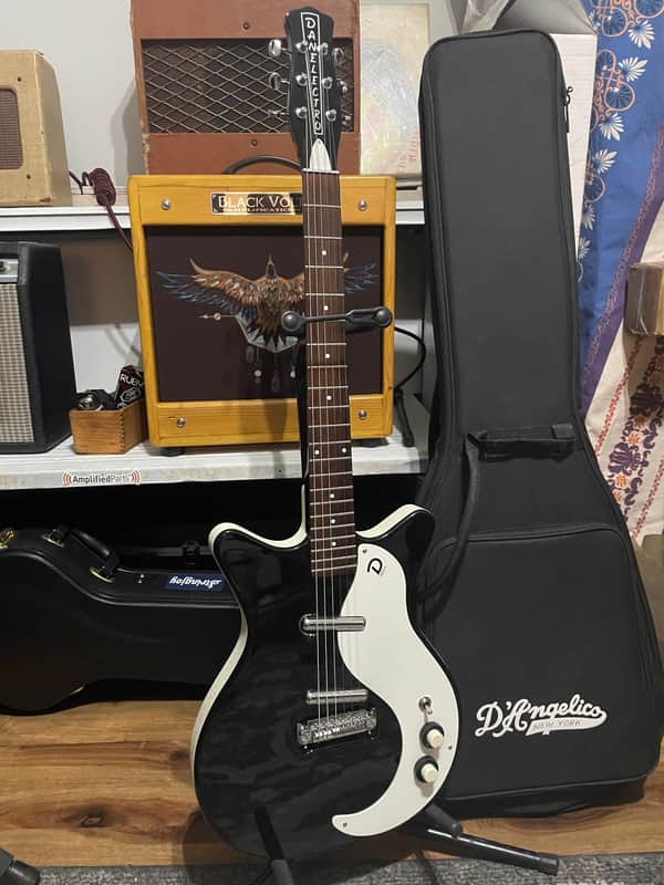 Danelectro 59M NOS Double Cutaway 2010s - Black image 1