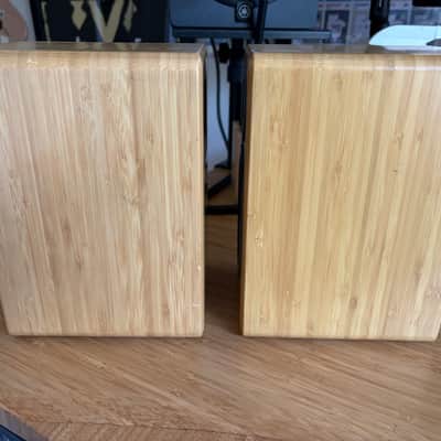 AudioEngine P4 Passive Bookshelf Speakers - Bamboo image 4