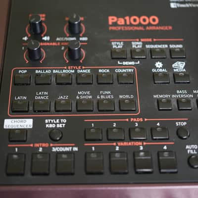 Korg PA1000 61-Key Professional Arranger 2017 - Present - Red image 4