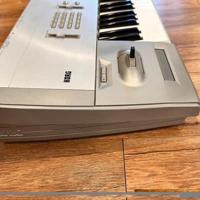 Korg Trinity V3, 61 Keys With MOSS, and TRI-PBS Sampling Board, M, C, D Banks image 7