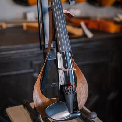 Yamaha 5 String Electric Violin - Black Finish - YEV105BL image 2