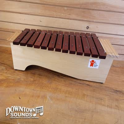 Rhythm Band RBXYLA RBI 13-Note Xylophone with Extra F# & Bb Bars, Mallets image 2