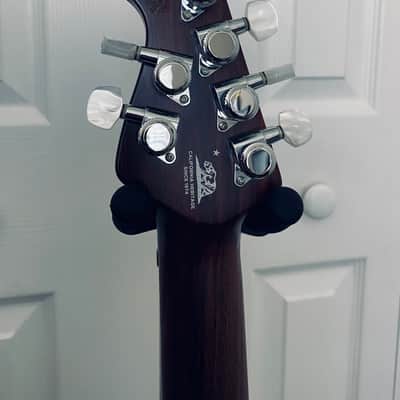 Ernie Ball Music Man St. Vincent Signature 2016 - 2017 – Black – Very Good – OHSC image 4