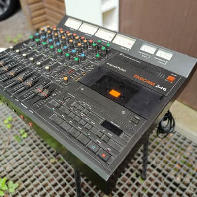 TASCAM Portastudio 246 + RC-71 remote image 10