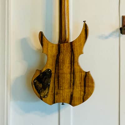 Soulmate Model 6 2006 - Buckeye Burl image 4