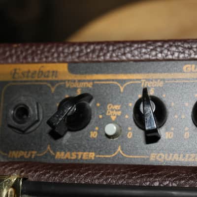 Esteban G-10/Combo 10 Watts 1x4" speaker image 5