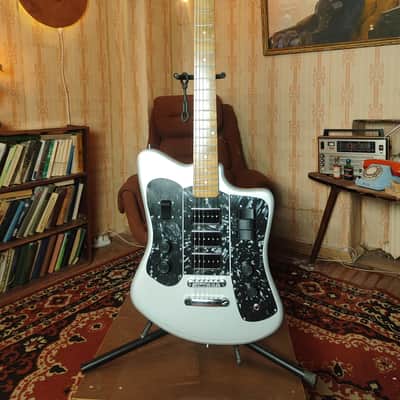 Formanta Style USSR Electric Guitar Built In Tone Bender Soviet Germanium Fuzz image 1