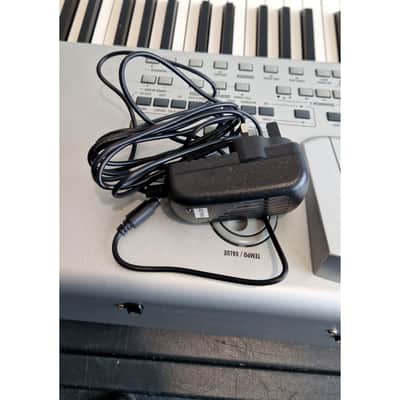 Korg PA588 - Synthesizer Keyboards - White - Keyboard - Excellent w/ Hard Case & Power Supply image 17