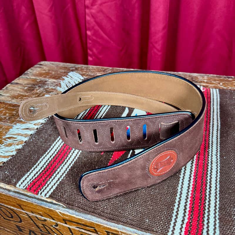 Levy’s Levy’s Signature Suede Series MSS3-BRN Leather Guitar …