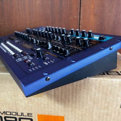 Roland JP-8080 Analog Modeling Synthesizer Module 100-240V New Battery! w/ box image 5