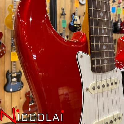 FENDER American Vintage II 1965 Stratocaster, Round-Lam Rosewood Fingerboard, Candy Apple Red image 6