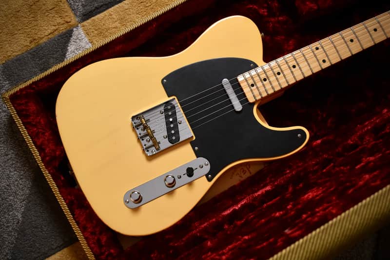 Fender American Vintage '52 Telecaster Butterscotch Blonde (Pre-owned, 2015) image 1