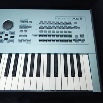 Yamaha Motif XS 6 Production Synthesizer with case image 4
