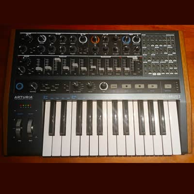 Arturia MiniBrute 2 Noir Edition 25-Key Synthesizer 2022 - Present - Black
