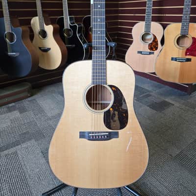 Martin D-18 Modern Deluxe Sitka Spruce / Genuine Mahogany Dreadnought - Natural image 1