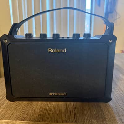 Roland Mobile AC Acoustic Chorus 5-Watt Guitar Combo | Reverb