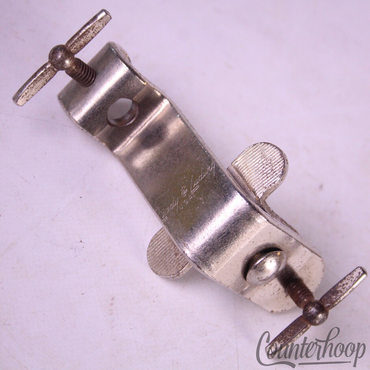 Leedy&Ludwig Cymbal L-Arm Clamp-On Bass Drum Hoop Mount Nickel Vintage 40s-50s* — main photograph