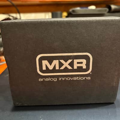 MXR M292 Carbon Copy Deluxe Analog Delay 2017 - Present - Green image 3