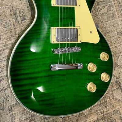 Rafferty Single cut 2023 - Green flame image 3