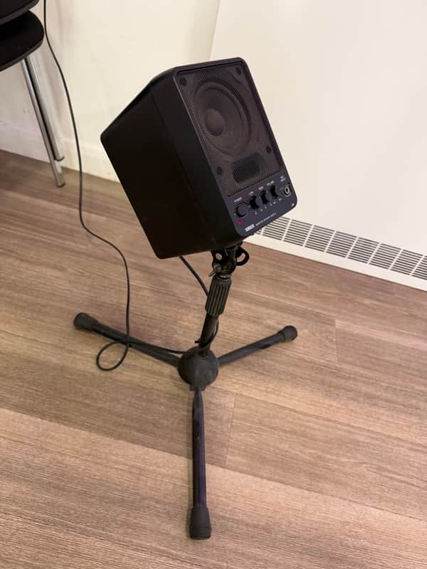 Yamaha MS101 ii Monitor With Stand image 1
