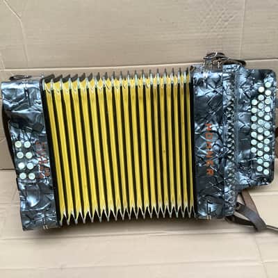 Hohner HOHNER CLUB II B VICTORIA / vintage accordion made in Germany image 4