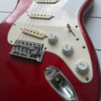 Squier affinity series stratocaster image 2