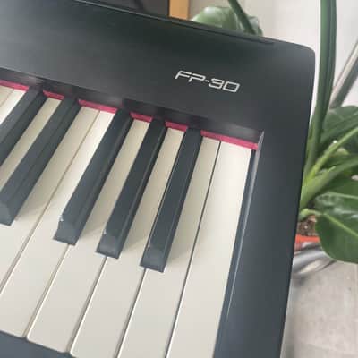 Roland FP-30 88-Key Digital Portable Piano 2015 - 2021 - Black image 3