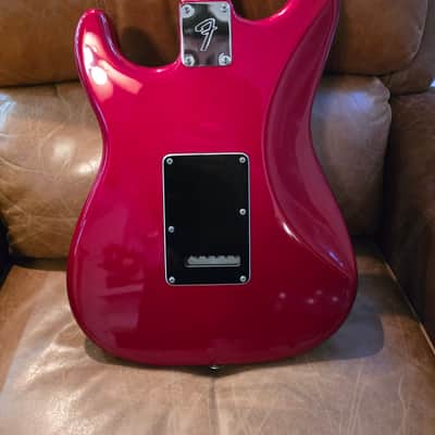 Fender Standard Stratocaster with Rosewood Fretboard 1998 - 2005 - Midnight Wine image 7