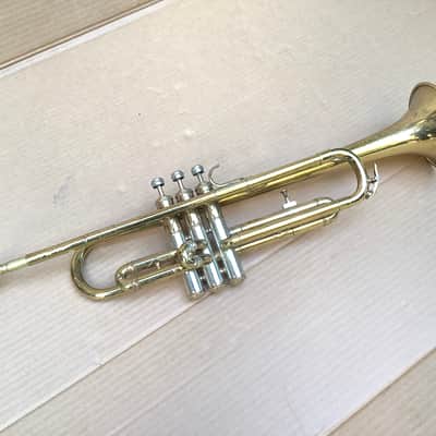Frank Holton & Co professional trumpet / serial number  33765 /   +- 1917 made in Chicago USA floral engraving ! image 16