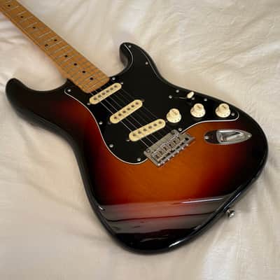 2015 Fender American Standard Stratocaster 3-Color Sunburst - Free Pro Setup image 4