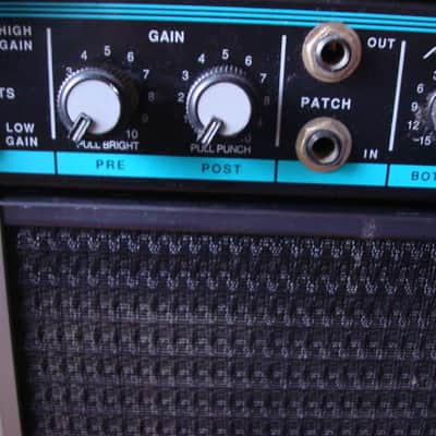 Peavey Combo 300 bass or guitar amp 1989 Black image 2