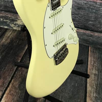 Music Man BFR Ball Family Reserve Cutlass- Corn Silk White image 5