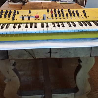 Waldorf Q 61-Key Synthesizer 1999 - 2011 - Yellow image 23
