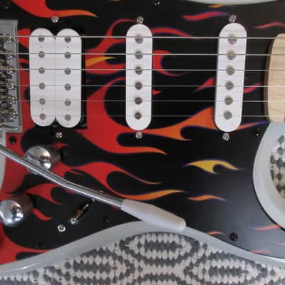 ~Cashified~ Kramer Strat-Style Pewter Rock 'n' Roller image 3