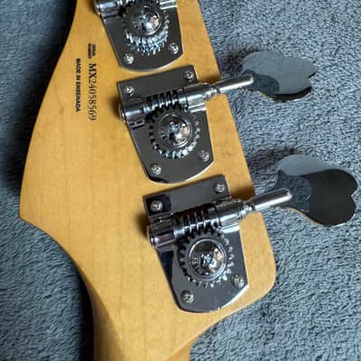 Fender Player Jazz Bass Blue Burst Flamed Maple Top MIM 2024 image 12