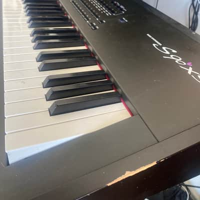 Yamaha S90 XS 88-key Master Keyboard 2009 - Present - Black image 2