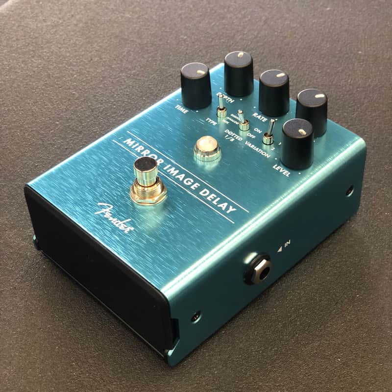 Fender Mirror Image Delay