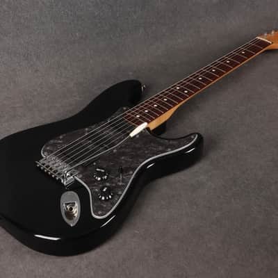 Fender Mexican Standard Stratocaster - Black - 2nd Hand (169786) image 10
