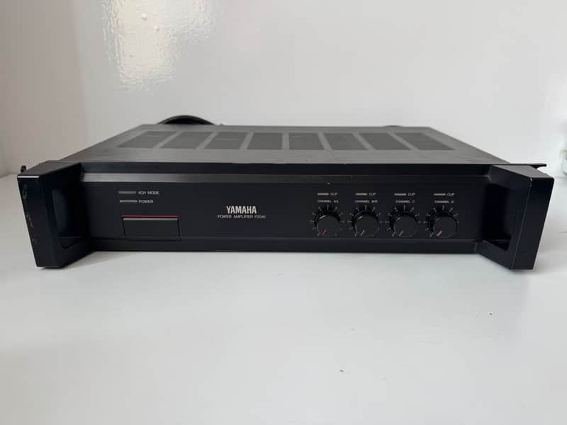 Yamaha Power Yamaha P2040  150 watts Black