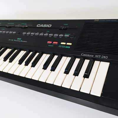 Vintage Casio Tone MT-240 Keyboard Midi Synthesizer Circuit