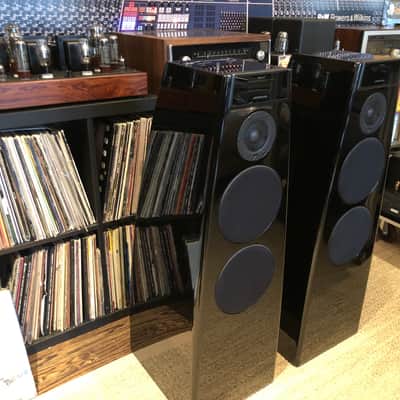Meridian Special Edition DSP5200 Digital Active Speakers in Original Boxes image 5