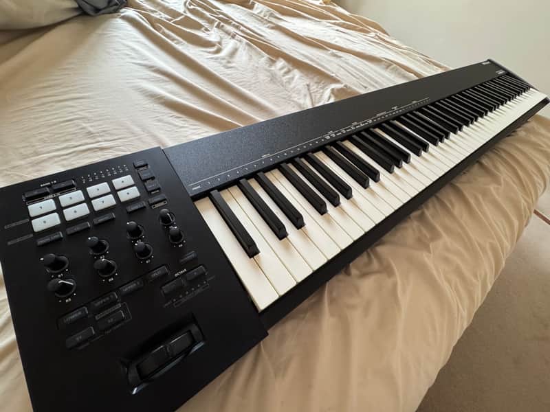 Immagine Roland A-88 MKII MIDI Keyboard Controller 2020 - Present - Black - 1