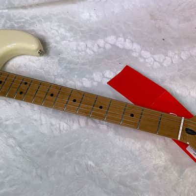 NEW! Fender Limited Edition Independent Dealer Exclusive II Player Stratocaster - Roasted Maple Neck - Olympic White - 7.8lbs - Authorized Dealer - G07153 image 4