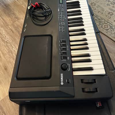Yamaha CP300 Stage Piano 2010 - Present - Black image 2